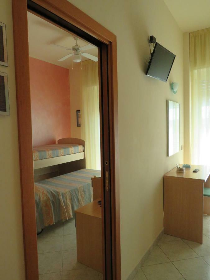 Hotel Solidea Rimini Dış mekan fotoğraf